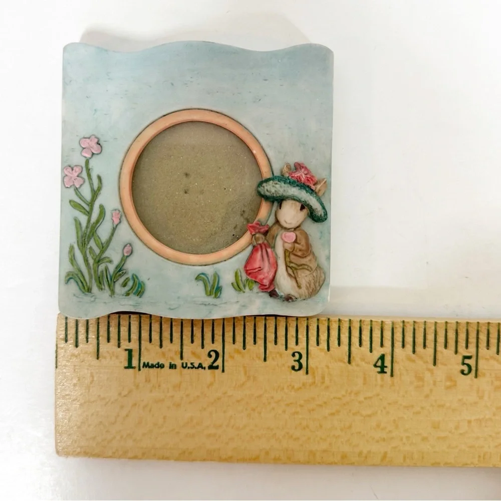 Vintage Peter Rabbit Mini Charpente Picture Frame 3